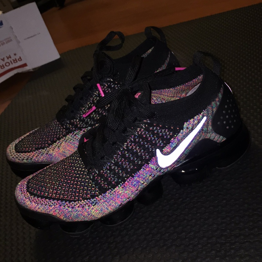 Nike Vapormax Flyknit (Women’s 7.5)
